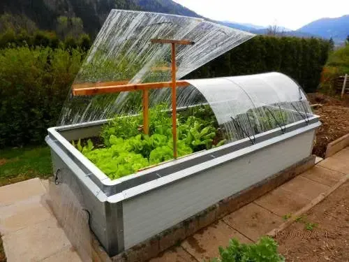 Hochbeet im Garten – Kundenfoto von Michaela